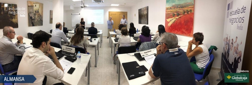 Las “Rutas hacia el éxito: Alcanza la cima empresarial” de Escuela de Negocios FEDA, un éxito de formación entre los empresarios de Almansa, Caudete y Villarrobledo