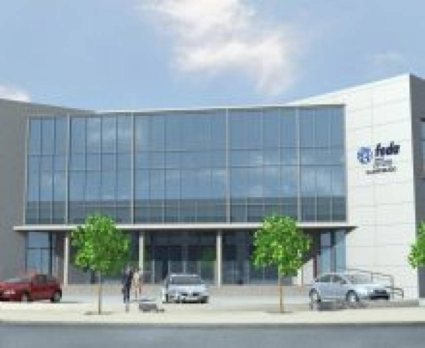 FEDA firma el contrato con la empresa constructora de la sede de Villarrobledo