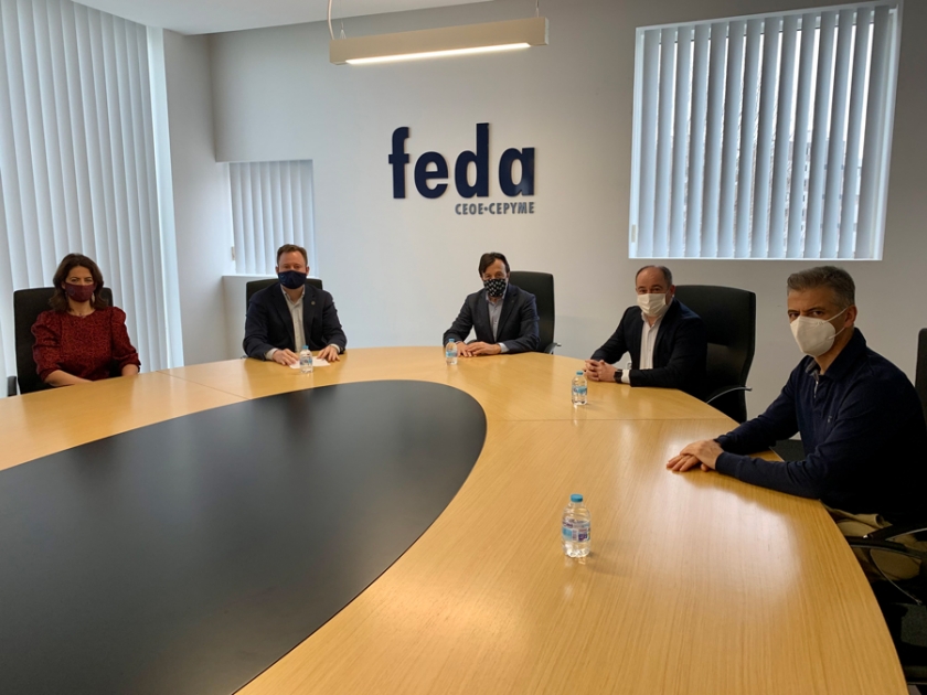 El equipo de Gobierno se reúne con FEDA para exponer sus líneas del Presupuesto de 2021 y definir los proyectos estratégicos de la ciudad