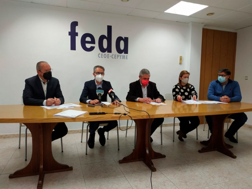 Desde FEDA en Almansa se pone en valor que el sector del calzado pueda acceder a los fondos que gestione el Gobierno regional